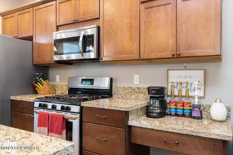 10862 Splendor Loop, Eagle River, AK 99577 photo 10