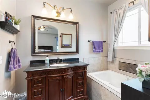 10862 Splendor Loop, Eagle River, AK 99577 photo 18