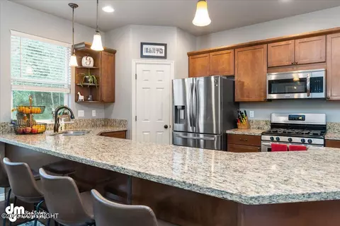 10862 Splendor Loop, Eagle River, AK 99577 photo 9