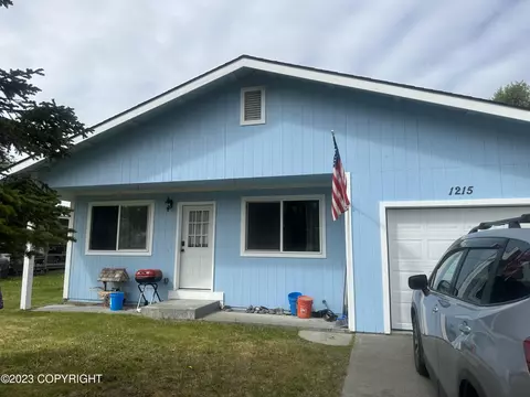 1215 Lilac Ln, Kenai, AK 99611