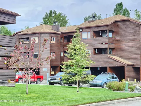 9710 Vanguard Dr # 85, Anchorage, AK 99507