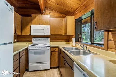 6041 Shalestone Loop, Wasilla, AK 99623 photo 10