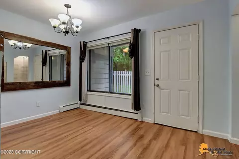 6261 E 41st Ct, Anchorage, AK 99504 photo 9