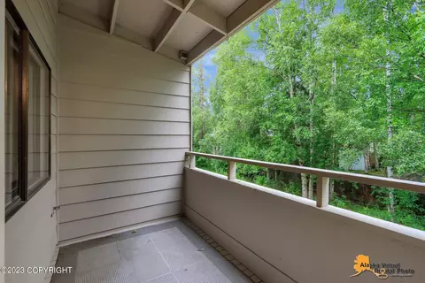 6261 E 41st Ct, Anchorage, AK 99504 photo 17