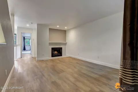 6261 E 41st Ct, Anchorage, AK 99504 photo 13