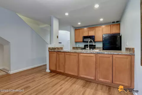 6261 E 41st Ct, Anchorage, AK 99504 photo 10