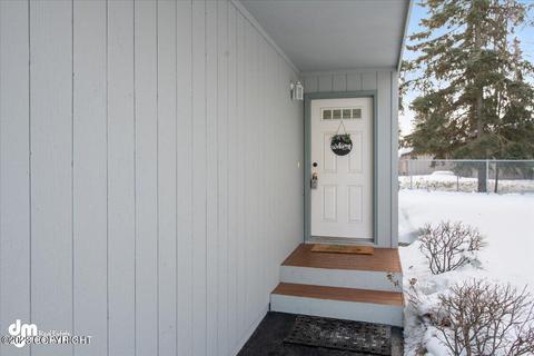 5743 Sapphire Loop # 34B, Anchorage, AK 99504 photo 2