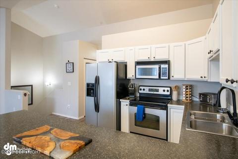 5743 Sapphire Loop # 34B, Anchorage, AK 99504 photo 11
