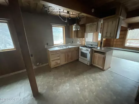 1716 Cedar Cir, Dillingham, AK 99576 photo 10