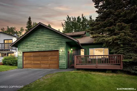 8911 Winchester St, Anchorage, AK 99507