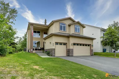 8886 Jade St, Anchorage, AK 99502