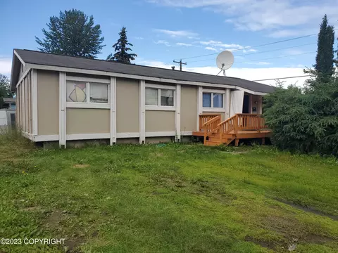 1610 Columbine St, Anchorage, AK 99508