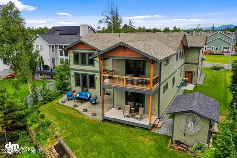 10498 Whitby Cir, Anchorage, AK 99515