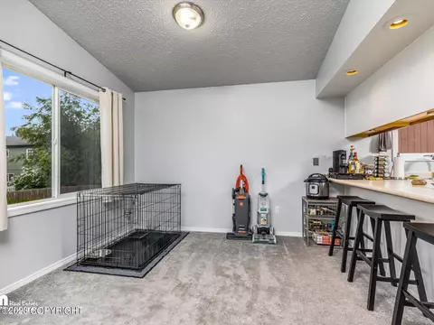 8531 Ridgeway Ave, Anchorage, AK 99504 photo 9