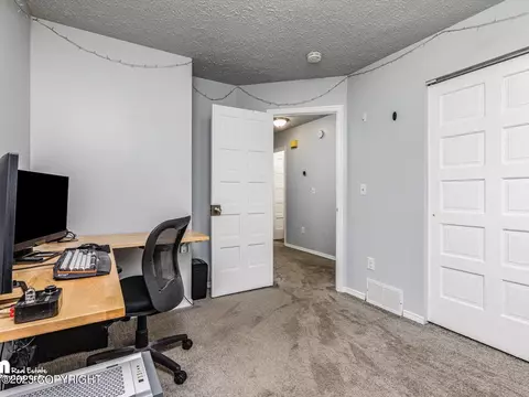 8531 Ridgeway Ave, Anchorage, AK 99504 photo 16
