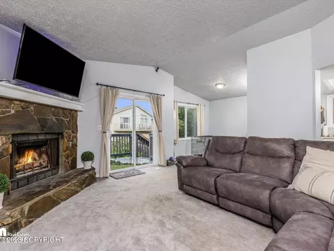 8531 Ridgeway Ave, Anchorage, AK 99504 photo 6