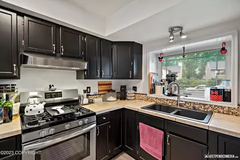 18243 Gavin Cir, Eagle River, AK 99577 photo 10