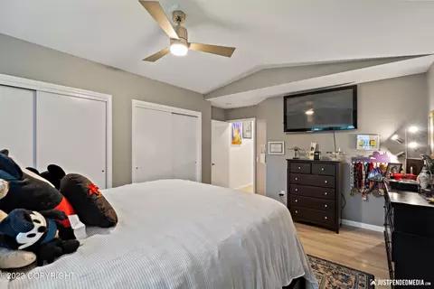 18243 Gavin Cir, Eagle River, AK 99577 photo 25