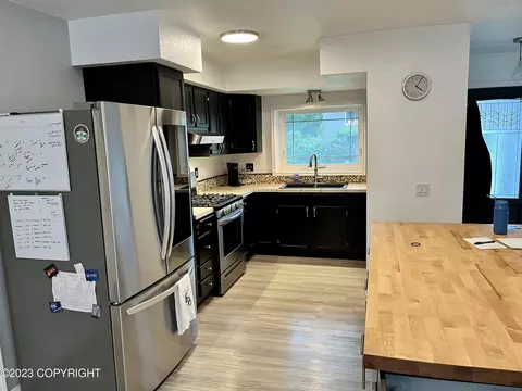 18243 Gavin Cir, Eagle River, AK 99577 photo 7