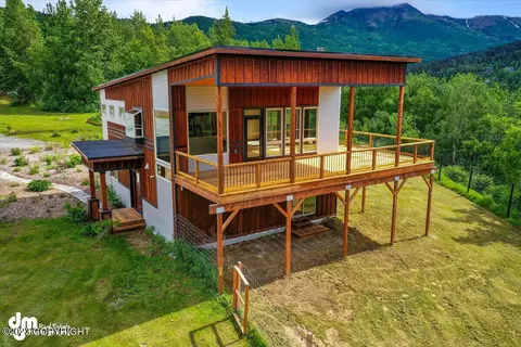 13440 Lamb Dr, Anchorage, AK 99516
