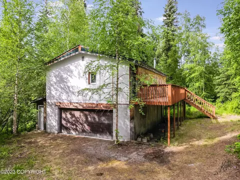 1977 Camomile Ln, Fairbanks, AK 99712