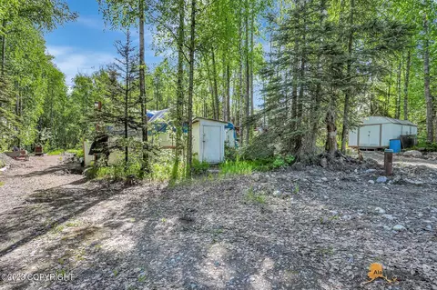 9461 S Starlight Ln, Wasilla, AK 99623