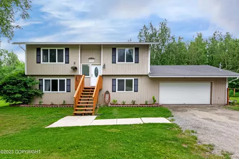 10000 E Strand Dr, Palmer, AK 99645