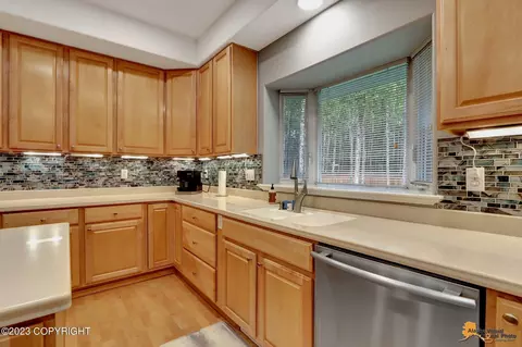 16650 Yellowstone Cir, Eagle River, AK 99577 photo 28