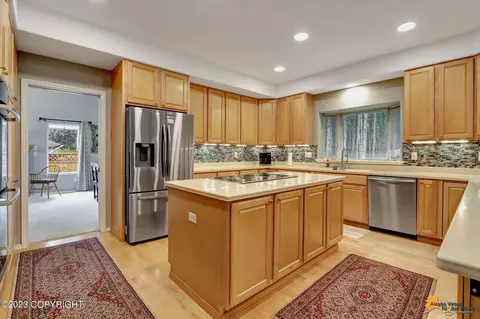 16650 Yellowstone Cir, Eagle River, AK 99577 photo 2