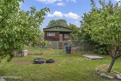 363 Flower St, Anchorage, AK 99508