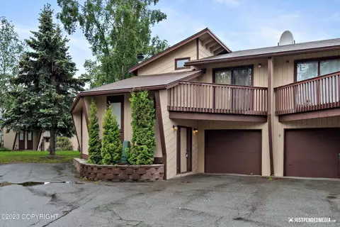 100 Bunnell St # 9B, Anchorage, AK 99508