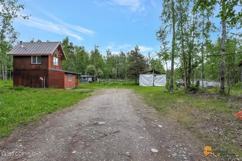 11053 S Malemute Run Dr, Wasilla, AK 99623