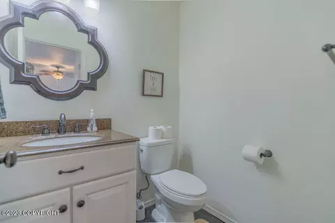526 E 5th Ave, North Pole, AK 99705 photo 4