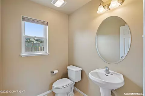 5936 Big Bend Loop, Anchorage, AK 99502 photo 12