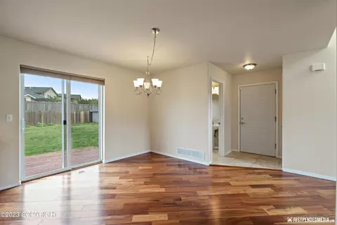 5936 Big Bend Loop, Anchorage, AK 99502 photo 7