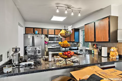 1220 E 16th Ave # 7, Anchorage, AK 99501 photo 12