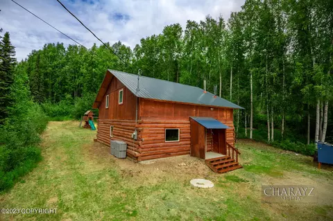 1891 Pandora Dr, Fairbanks, AK 99709