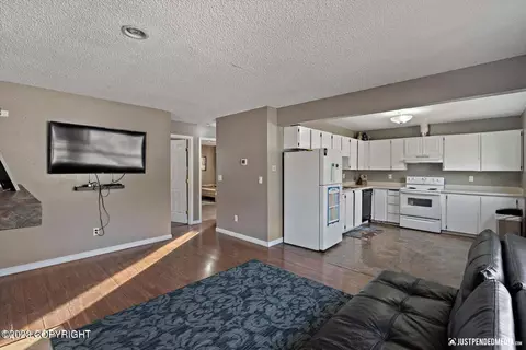 148 Micheal Ct, Anchorage, AK 99504 photo 11