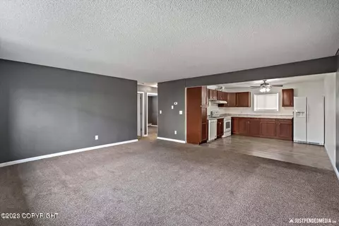 148 Micheal Ct, Anchorage, AK 99504 photo 3