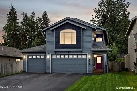 8103 Grayhawk Cir, Anchorage, AK 99507