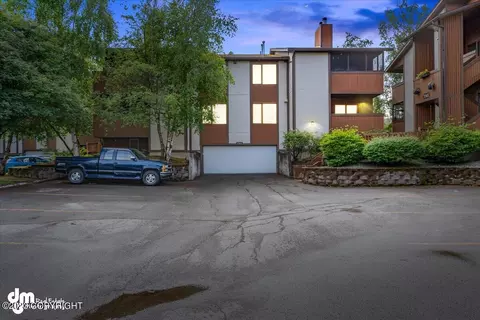 7351 Huntsmen Cir # 18A, Anchorage, AK 99518