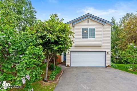 2936 Red Currant Cir, Anchorage, AK 99507