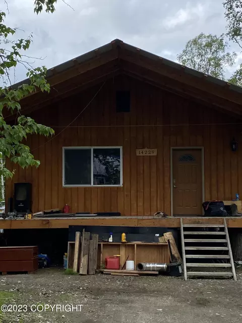 14229 E Front St, Talkeetna, AK 99676