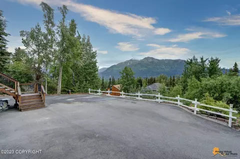 10235 Silvertip Cir, Eagle River, AK 99577 photo 3