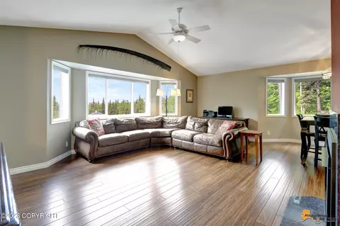 10235 Silvertip Cir, Eagle River, AK 99577 photo 7