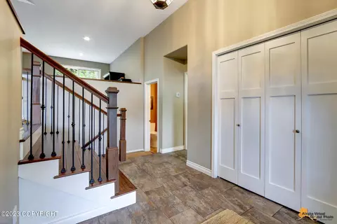 10235 Silvertip Cir, Eagle River, AK 99577 photo 19