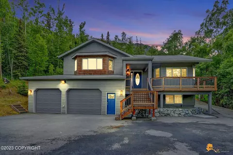 10235 Silvertip Cir, Eagle River, AK 99577 photo 2