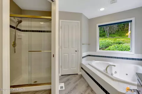 10235 Silvertip Cir, Eagle River, AK 99577 photo 23