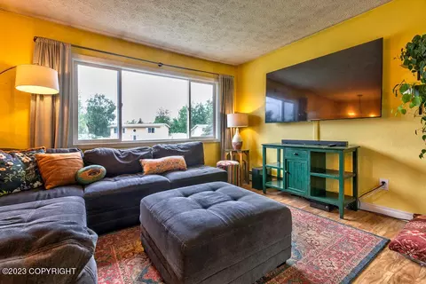 3205 E 18th Cir, Anchorage, AK 99508 photo 6