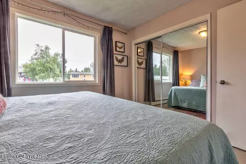 3205 E 18th Cir, Anchorage, AK 99508 photo 13